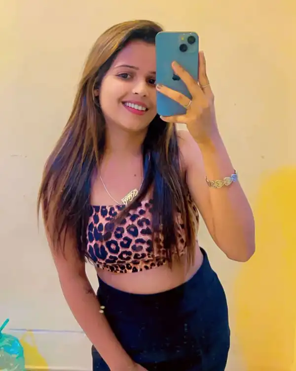 Nisha best call girls in Noida